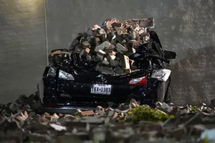 影/風暴襲美休士頓釀4死！逾90萬戶停電　磚塊砸毀車、玻璃碎滿地