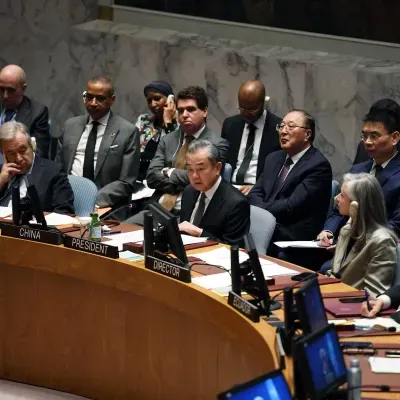 陸方主持安理會以巴問題會議　王毅重申「兩國方案」：中東和平再出發