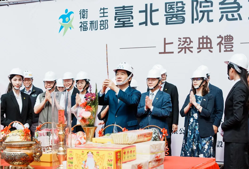 賴清德連2場合體蘇巧慧　台北醫院談「一棒接一棒」留下醫療承諾