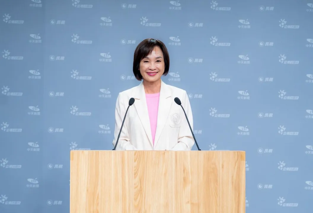 高雄市長辯論網狂酸賴瑞隆「新潮流寶寶只會讀稿」！柯志恩發文喊「請我的對手不要再背稿子」