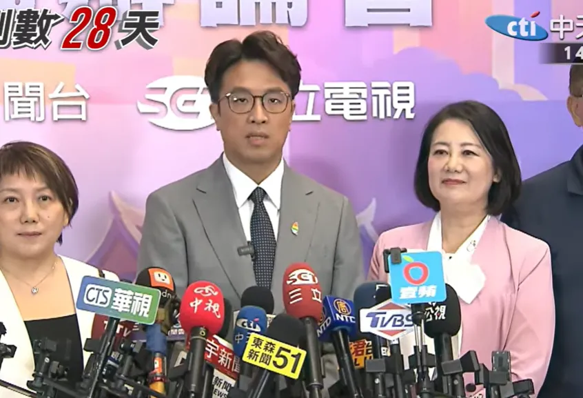 辯論笑容少「很緊張」？沈伯洋：每個人處理壓力個性不同
