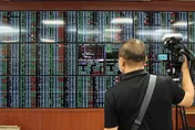 外資買超173億元終止連13賣！敲進主動式台股ETF