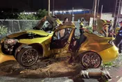 儀錶板卡110km撞停！土豪金BMW「包樹撞淪廢鐵」　他超衰…陪試車卻賠命