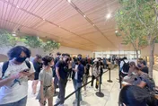 網友抱怨買Apple平板竟「花2小時排隊結帳」！　底下網友有不同意見