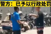 欺人太甚！黑衣男遛狗未栓繩挨撞…飆罵外送員：眼睛做啥用？　他卑微跟狗說Sorry