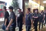 一網打盡！板橋當鋪槍擊案最後5嫌到案　四海幫海鯨堂 33人遭逮7人收押