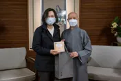 快訊／蔡英文明赴花蓮見證嚴法師！慈濟執行長顏博文將陪同出席
