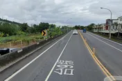 又再犯！男子酒駕撞護欄翻車　警一查驚覺…他早因酒駕遭吊照已13年
