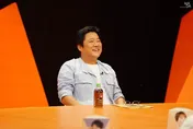 開車等綠燈「在小學路旁睡著」！男星遭逮「酒駕值高到吊銷駕照」　黑歷史全被挖