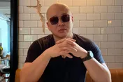 又有男歌手爆吸毒！警方揭「多次在酒店吸冰毒」已逮人　6月才和圈外女友結婚