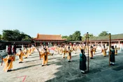 孔子誕辰2572周年！高雄市師生舉辦祭孔大典　國際學生呈獻佾舞