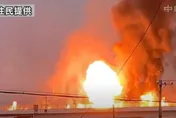 影／3卡車追撞「瓦斯鋼瓶爆炸」！日公路死亡車禍…烈焰沖天釀2死「整條路陷火海」