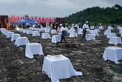 誠意十足！泰夫妻中千萬大獎　請「好兄弟」吃日本料理大餐表感謝