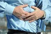 「癌王」胰臟癌初期難察覺　醫曝：「長期尿黃」要當心！