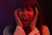 公主病女友暴怒後暈倒！竟「腦出血」醫：易怒、暴怒增加腦中風機會