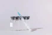 北榮第二波疫苗來了！莫德納次世代雙價疫苗接種二階段網路預約開跑囉！