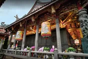 還原死前失神行徑！19歲港女陳屍龍山寺　驚見她「25分鐘重複1動作」父母心碎