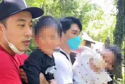 暖心舅舅！余祥銓同姊夫現身　攜外甥子女前往動物園留念