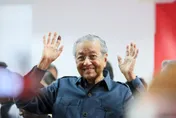 97歲馬哈迪再次參選　競選是為了成為人民代表