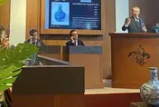 中國古董花瓶拍賣前估值6.1萬　成交價飆破2.8億「估價師直接被解僱」