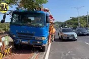 孝子外出看奶奶遇死劫！水泥車失靈撞上「人遭壓扁」…母聞訊崩潰