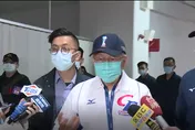 蔡壁如碩士論文遭認定抄襲　柯文哲臉色鐵青一句話回應