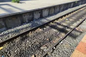 前男友狠心一推！她落軌「遭火車無情輾斃」　父扛不住喪女之痛…隔天心臟病發走了