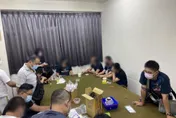 高雄抄獲天九牌賭場！警埋伏3天29人成擒　1賭客嚇到病發送醫