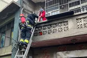 澡洗到一半「住宅火災警報器狂響」…男子驚險逃生