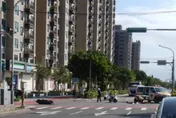 影/迴轉遭撞噴10公尺！桃園女騎士擦撞特斯拉　失血過多慘死路中央
