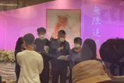 獨家/馬國女大生告別式！父親淚別愛女　盼審判結果盡快公布