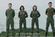 再也不怕「Ｇ力昏迷」！陸解放軍飛行員新一代防護服揭密