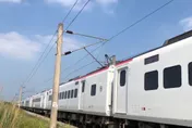 台鐵二度出包！電車線掉落「新營=台南」行駛中斷　乘客「慘困車廂50分鐘」熱炸
