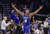 影/差點轉戰NFL！NBA最強打工仔是他　今又率隊擊敗衛冕軍勇士