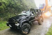 蕭閎仁發生嚴重車禍！人車「翻落山谷200公尺」　驚險畫面曝光