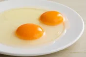 網傳土雞蛋「飼料有加蘇丹紅」？專家曝：僅跟「1原因」有關