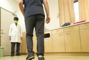 醫學突破！老翁半小時揪出巴金森氏症「步態凍僵」