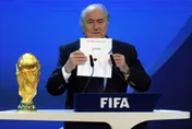 坦言「世足賽交給卡達是錯的」！前FIFA主席：背後有政治因素施壓