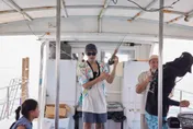 玖壹壹春風難得同框「阮經天、范少勳」！員工竟開嗆：你在裡面不會覺得尷尬嗎？