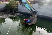 快訊/嘉義魚塭傳命案！一男子浮在水面無生命跡象