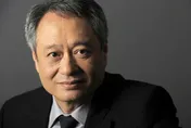 捕捉野生李安「在大馬吃肉骨茶」！網瘋傳勘景ing…新作爆「改編知名作家同性文學」