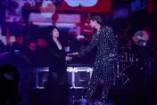 一路嗨到天亮！炎亞綸、苗可麗深夜「尺度大開」　竟脫口「想躺著共度春宵」