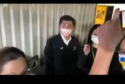 【影】陳時中夜市又挨嗆！臨江街拜票路人飆4字　他尷尬合照裝沒事