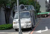 陳時中又被踢爆宣傳車違規　徐巧芯：據說不是第一次這樣停