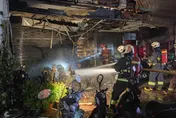 新莊騎樓暗夜大火燒毀10機車　1住戶燒傷不排除人為縱火