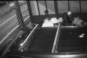 【影】皮包放車內忘鎖門…遭偷兒光顧2次！還被盜刷10萬元