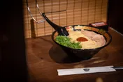 「一蘭拉麵」也漲價！12/1起每碗298元　網嘆：只能去日本吃了