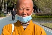 媽媽剃度出家裸捐2560萬房產女兒沒半毛　網友竟砲轟：造孽！