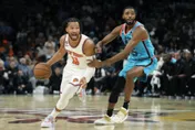 【影】從東契奇小跟班變身尼克新一哥　他寫下NBA二輪傳奇