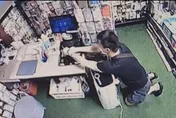 還跑！毒蟲成捷運地下街大盜　警埋伏趁下手時把他撲倒